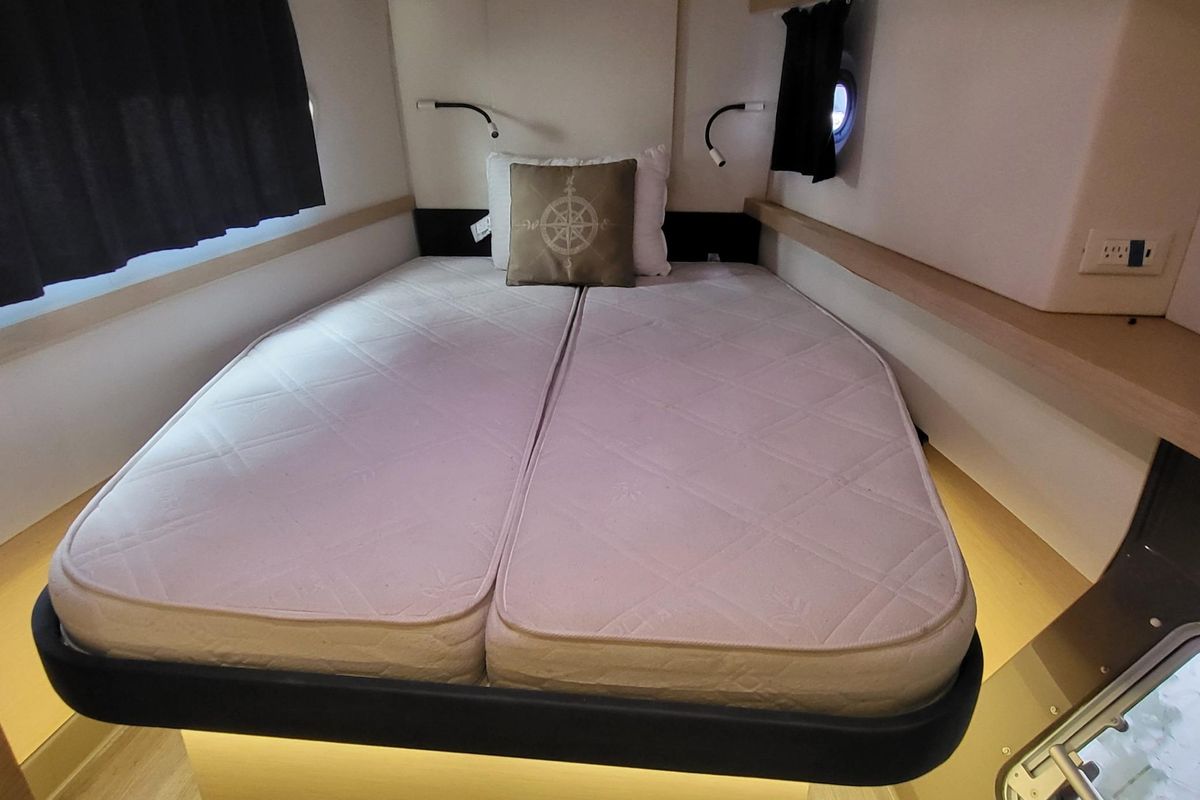 2018 Fountaine Pajot 44 