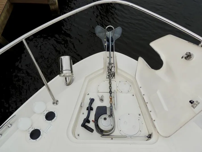  Yacht Photos Pics Bow of 2016 Sea Ray 350 Sundancer with anchor and windlass system.