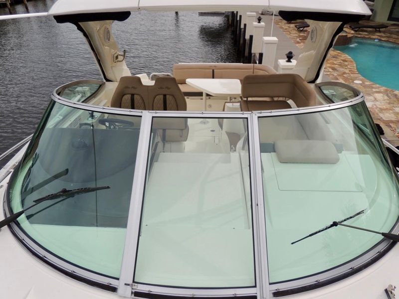 2016 Sea Ray 350 Sundancer