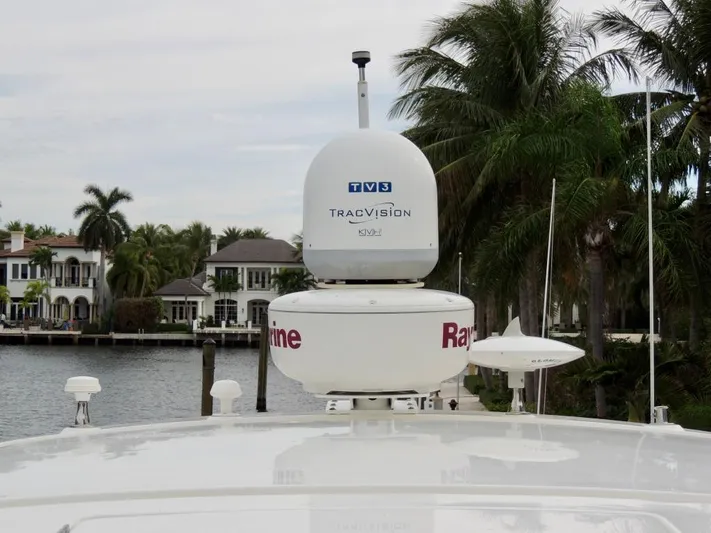  Yacht Photos Pics Radar and satellite equipment on a 2016 Sea Ray 350 Sundancer yacht.