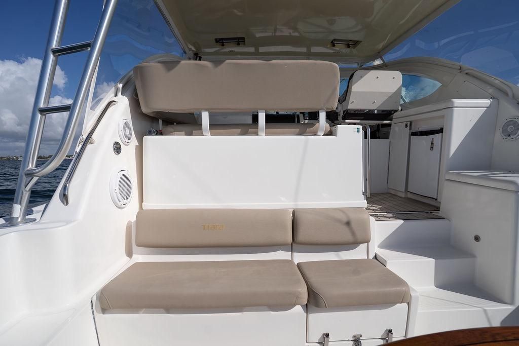 2005 Tiara Yachts 42 