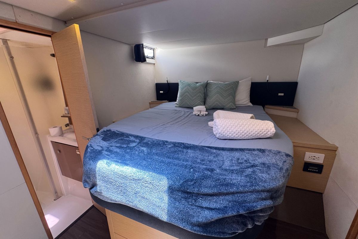 2017 Fountaine Pajot 49 