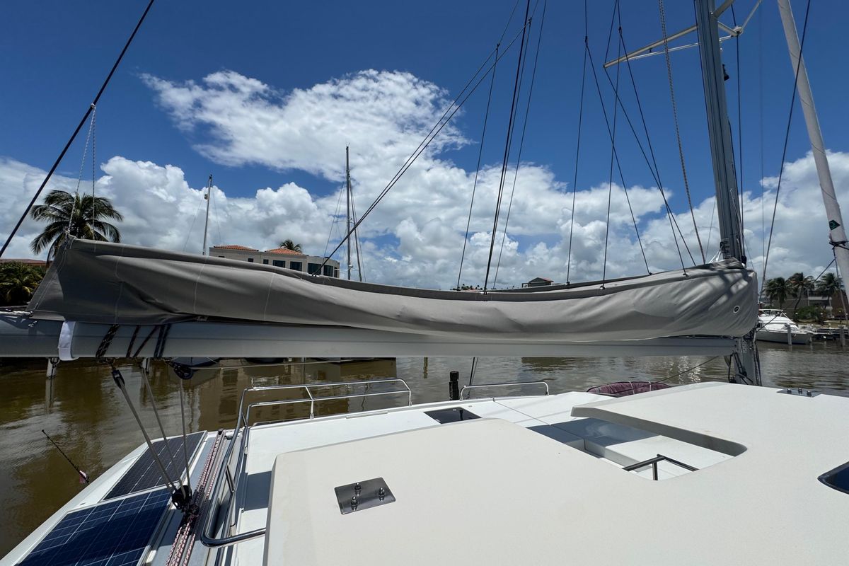 2017 Fountaine Pajot 49 