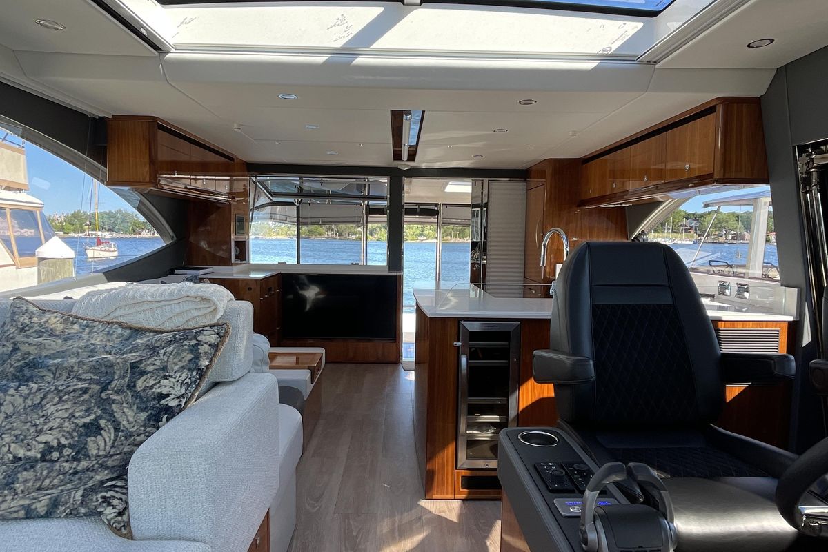 2025 Riviera 58 