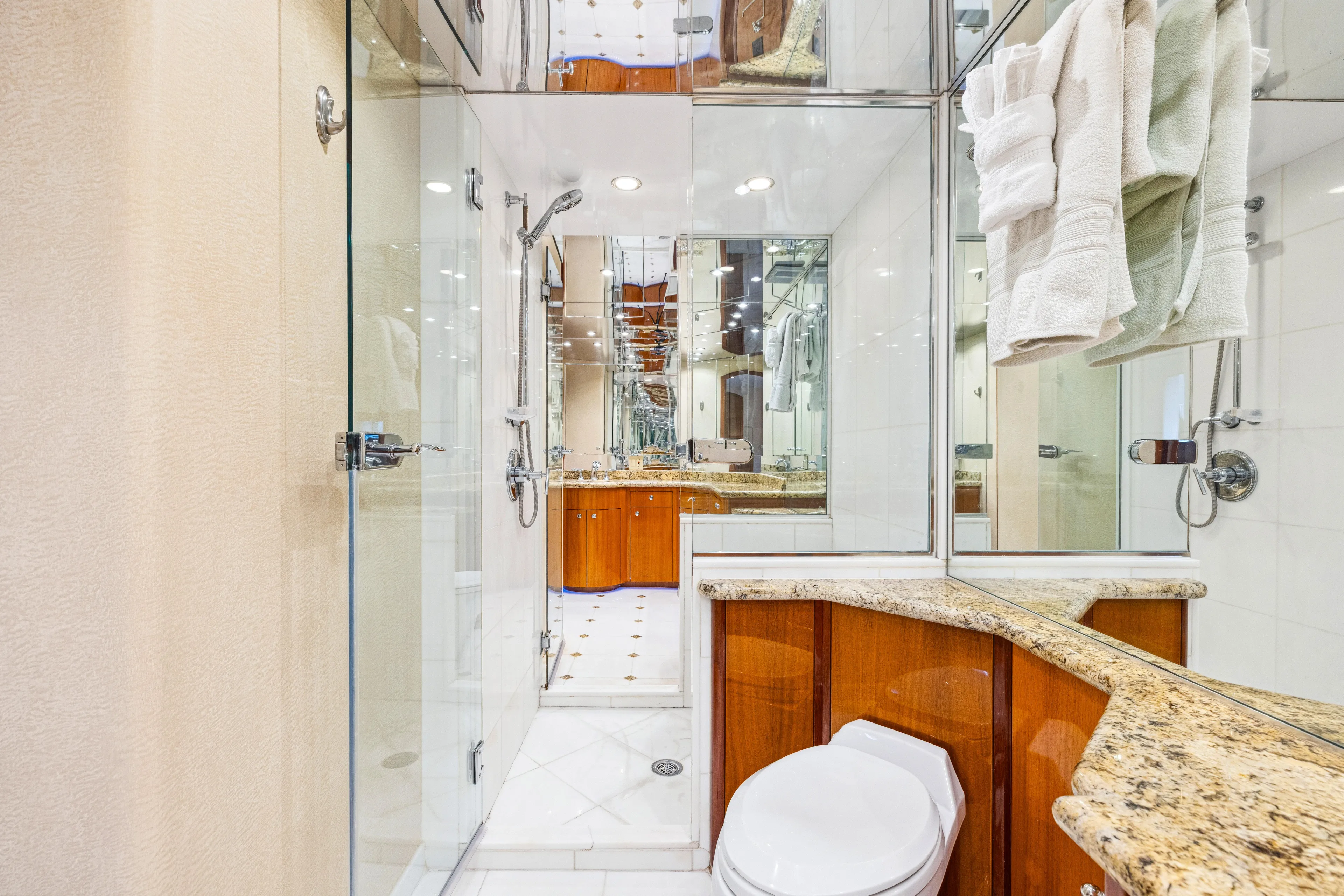 Corporate Approved 2 Yacht Photos Pics 