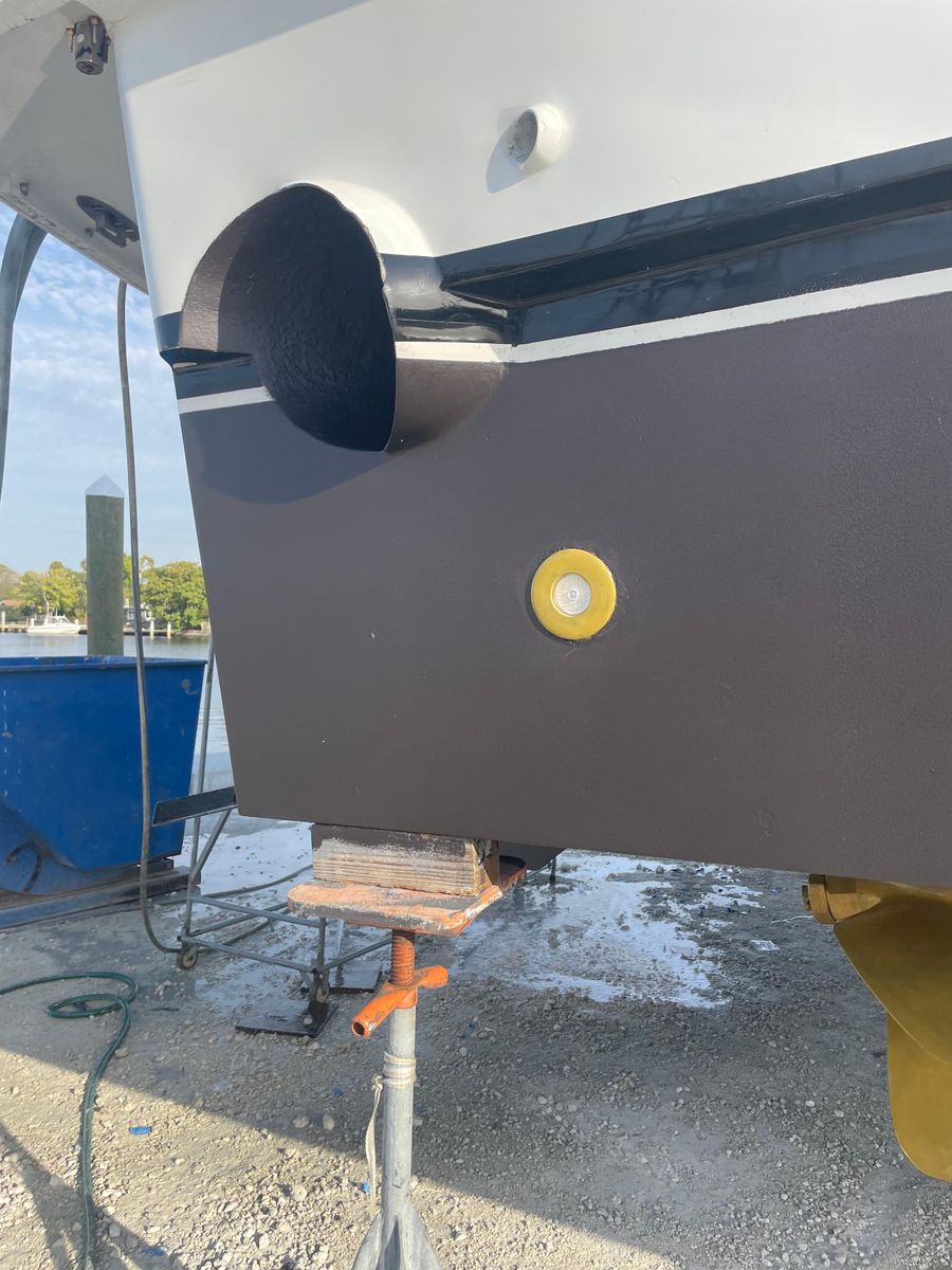 2005 Hatteras 80 