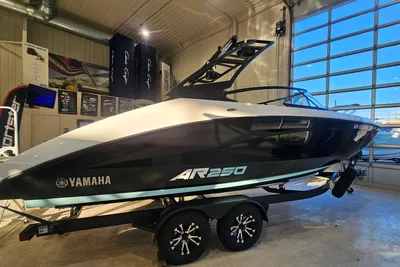 Yamaha Boats AR250