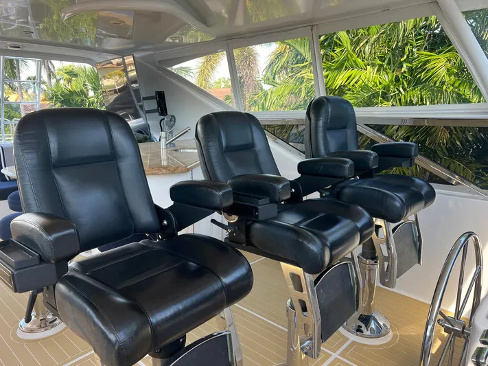 Aretecte Yacht Photos Pics 