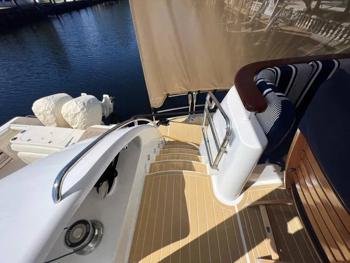 Aretecte Yacht Photos Pics 