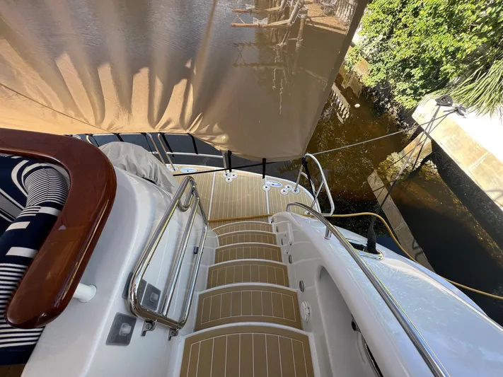 Aretecte Yacht Photos Pics 