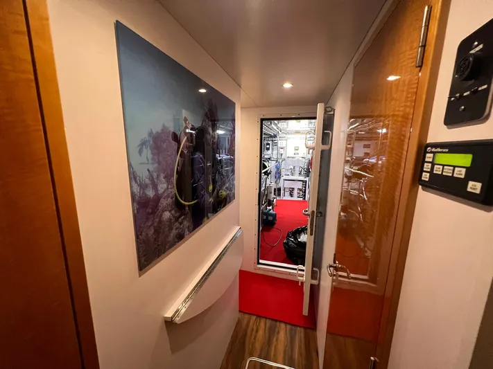 Aretecte Yacht Photos Pics 