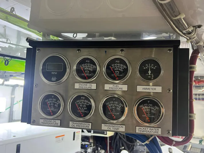 Aretecte Yacht Photos Pics 