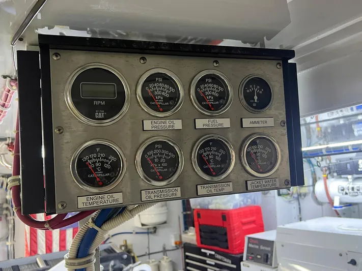 Aretecte Yacht Photos Pics 