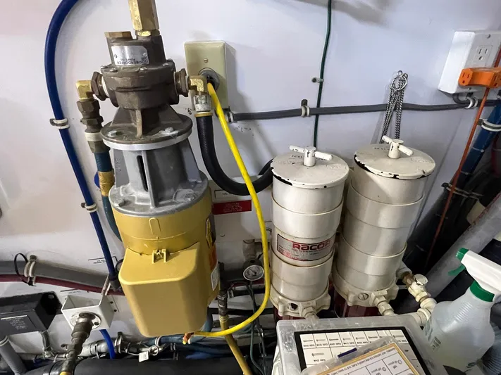 Aretecte Yacht Photos Pics 