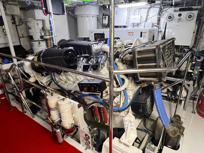 Aretecte Yacht Photos Pics 