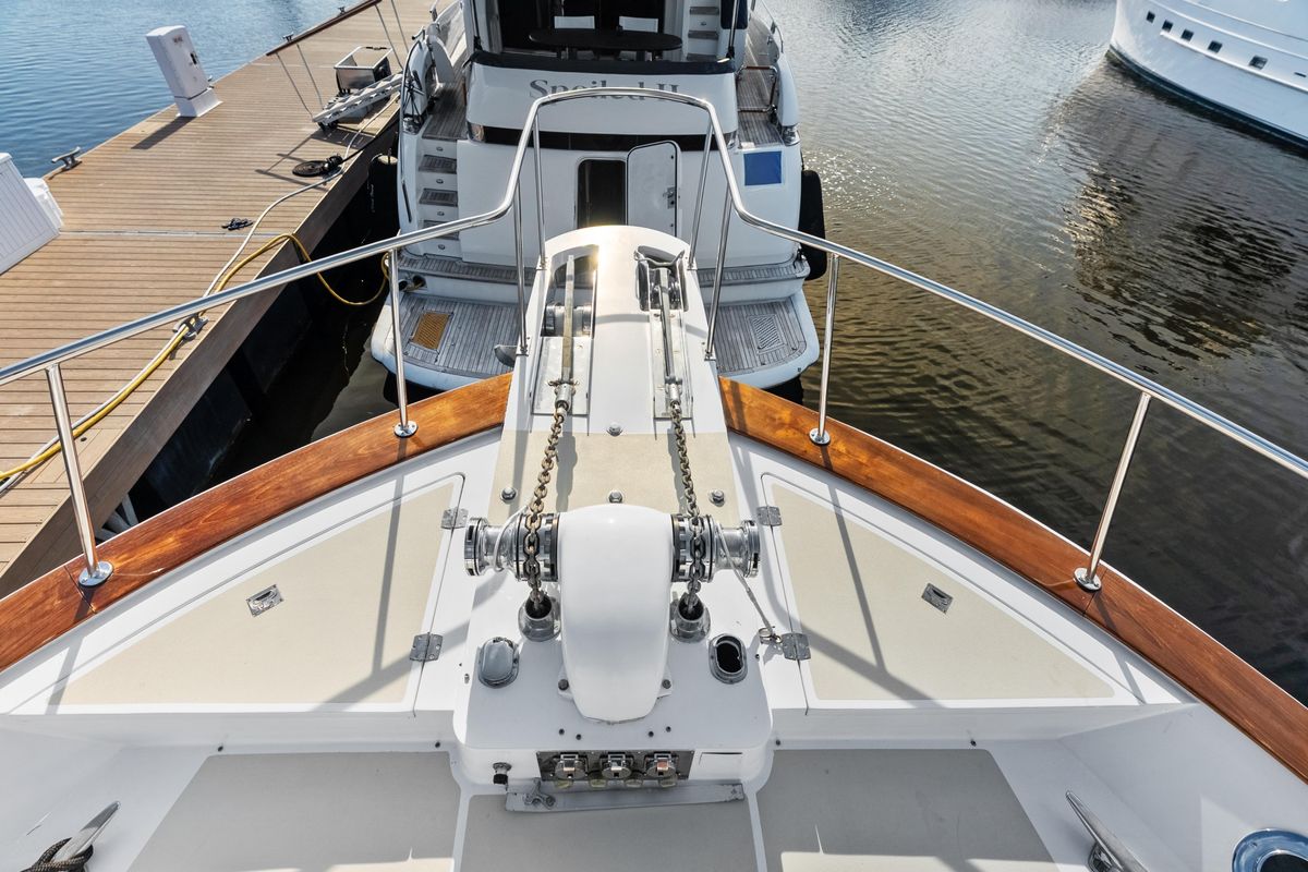2005 Grand Banks 72 