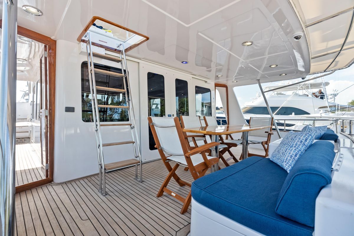 2005 Grand Banks 72 