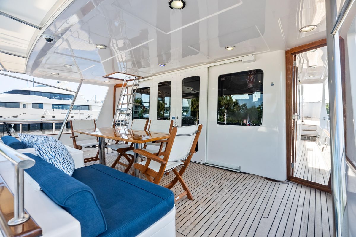 2005 Grand Banks 72 