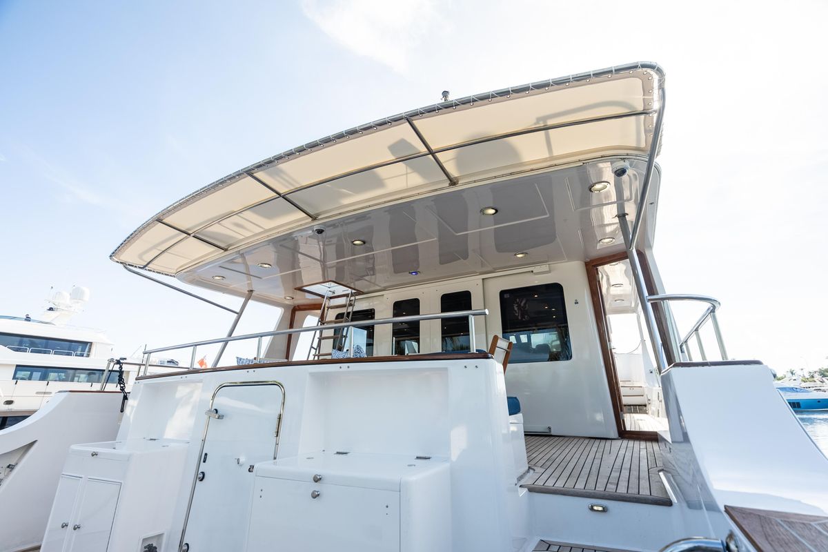 2005 Grand Banks 72 