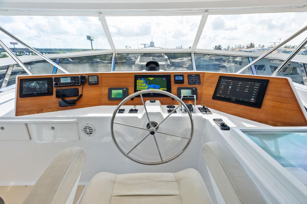 2005 Grand Banks 72 