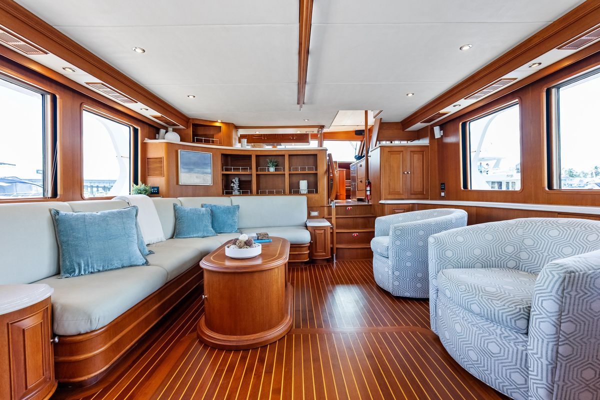2005 Grand Banks 72 