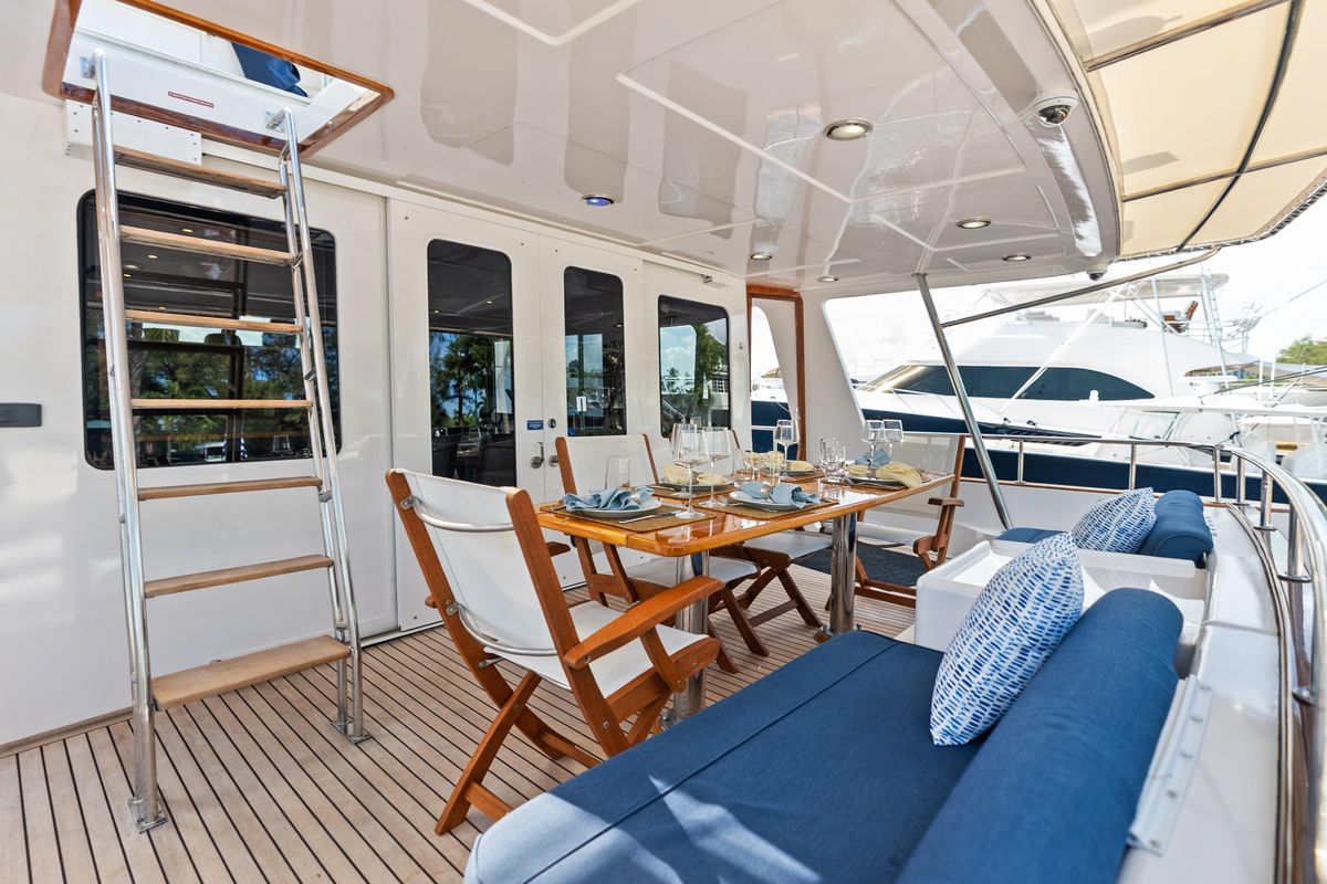 2005 Grand Banks 72 