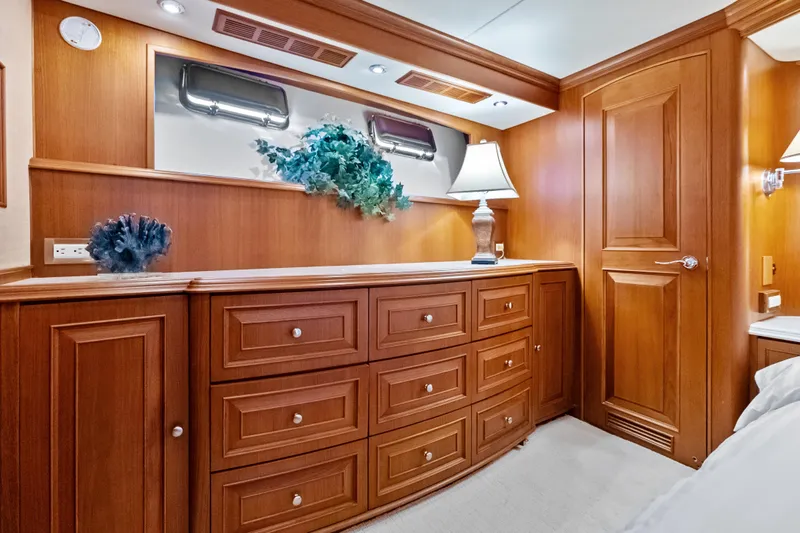 El Legado Yacht Photos Pics Luxurious wooden interior of 2005 Grand Banks 72 Aleutian RP yacht cabin.