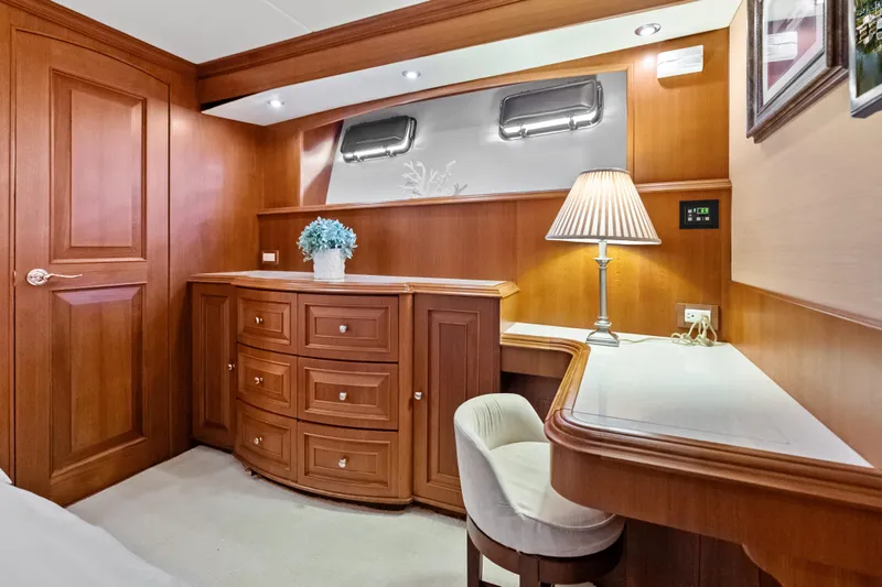 El Legado Yacht Photos Pics Luxurious wooden interior of 2005 Grand Banks 72 Aleutian RP yacht cabin.