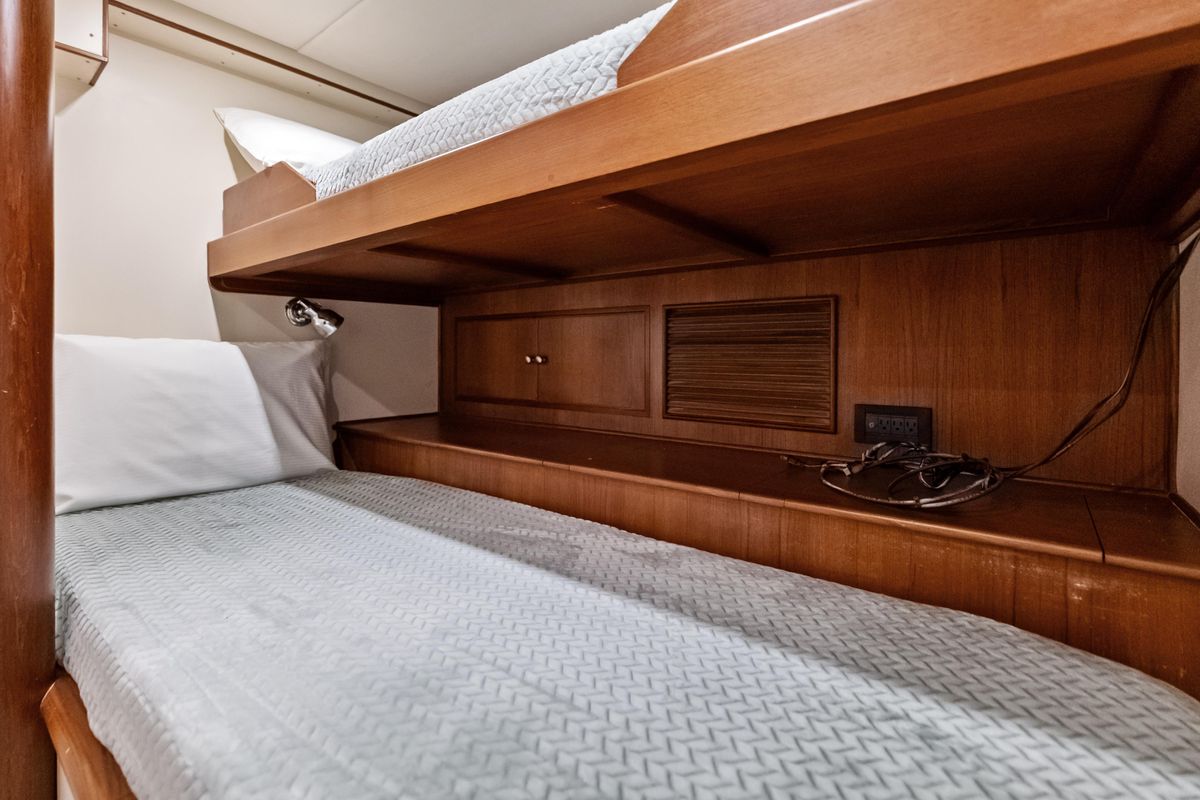 2005 Grand Banks 72 
