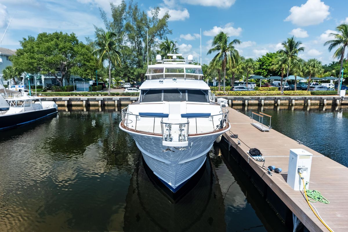 2005 Grand Banks 72 