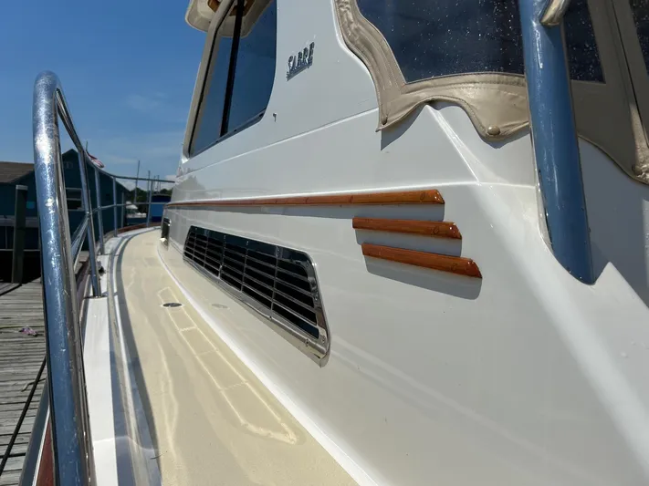 Fish Tank Yacht Photos Pics 