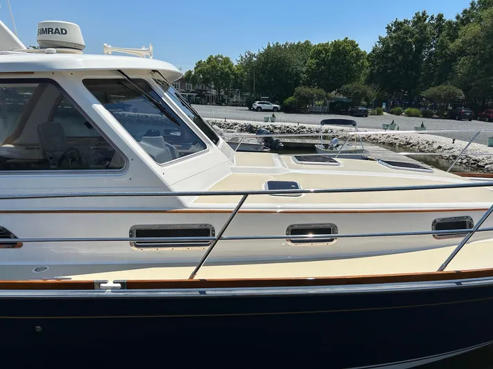 Fish Tank Yacht Photos Pics 