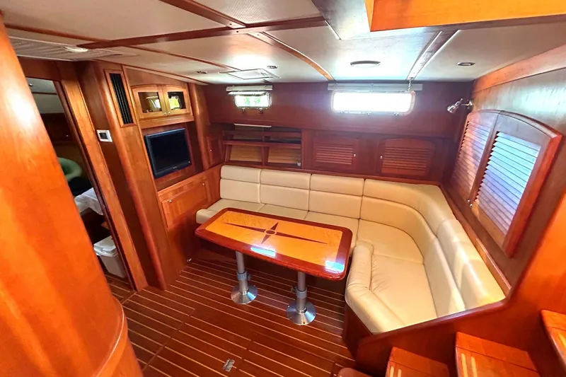 Fish Tank Yacht Photos Pics 