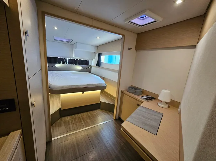  Yacht Photos Pics Catamaran Fountaine Pajot Saba 50 - D Yachts