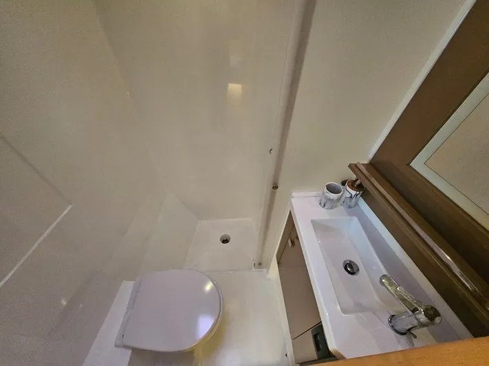  Yacht Photos Pics Catamaran Fountaine Pajot Saba 50 - D Yachts