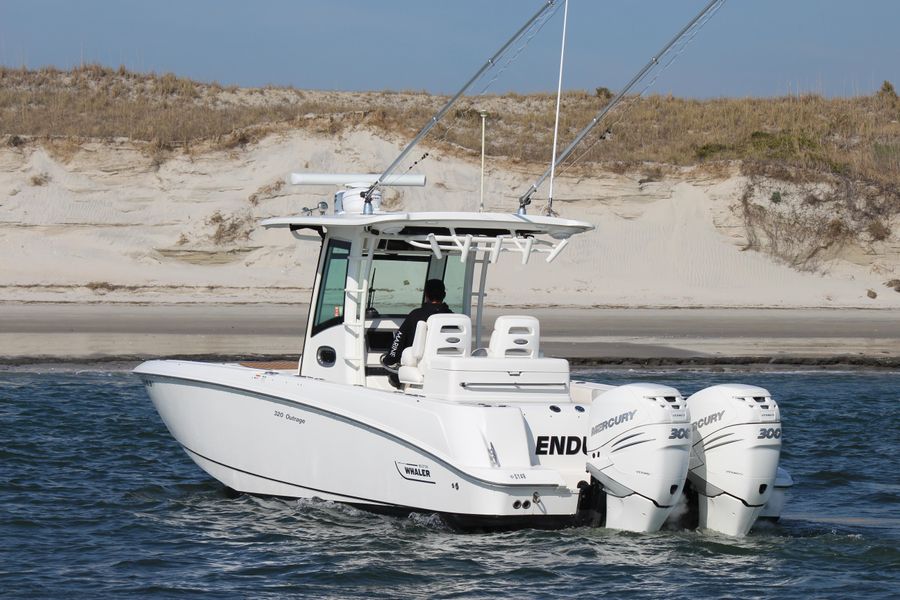 2011 Boston Whaler 320 Outrage
