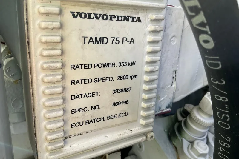 Knee Deep Yacht Photos Pics Volvo Penta TAMD 75 P-A engine label on 2003 Regal Commodore 4260.