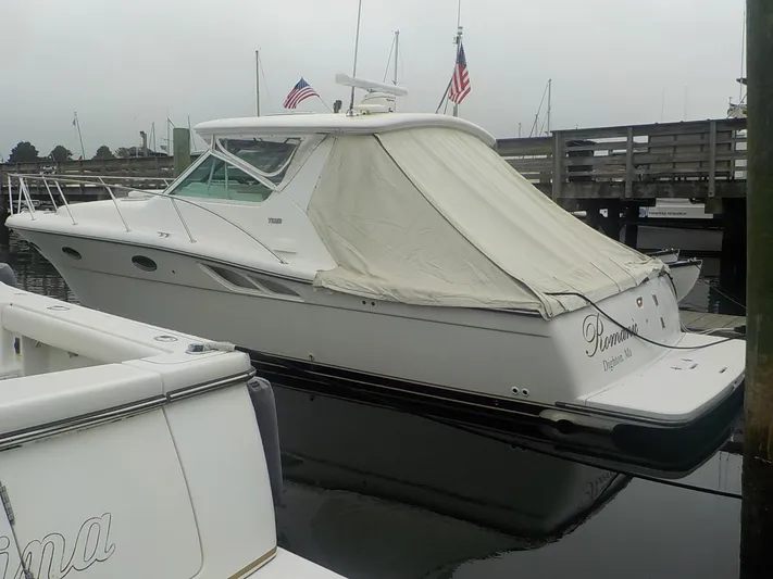 " Romanic" Yacht Photos Pics Dock side