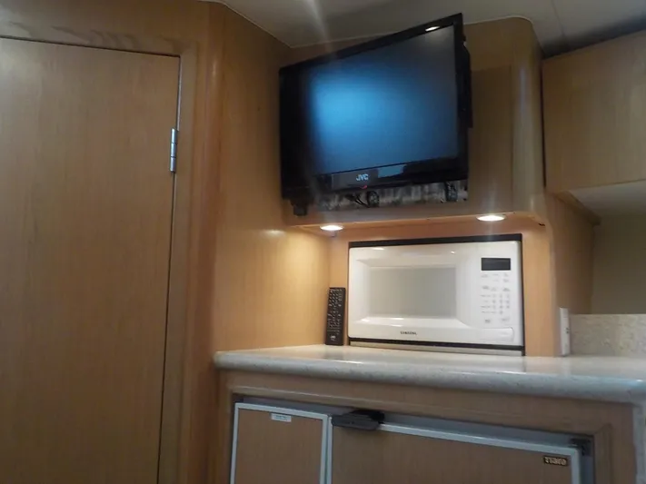 " Romanic" Yacht Photos Pics Galley