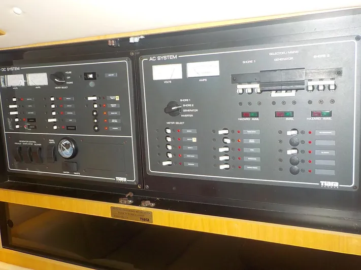 " Romanic" Yacht Photos Pics Electrical Panel