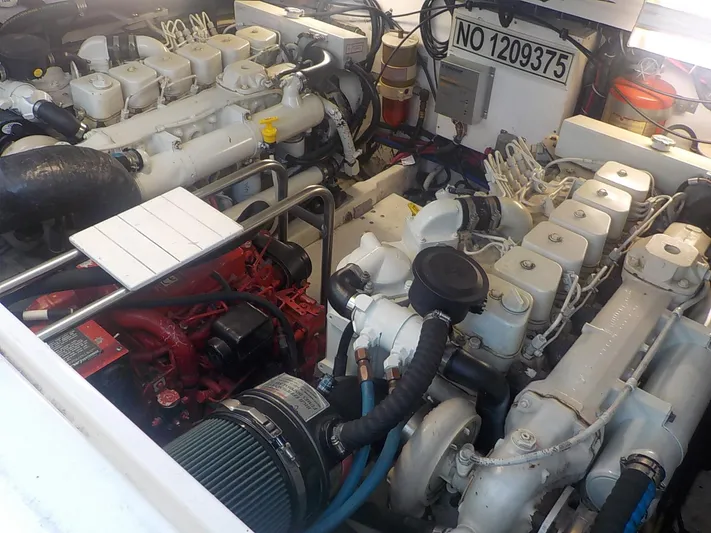 " Romanic" Yacht Photos Pics Engine Room