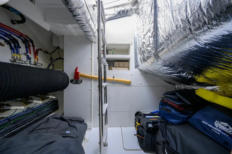 Rockon Yacht Photos Pics Princess S60 RockOn - Lazzerette