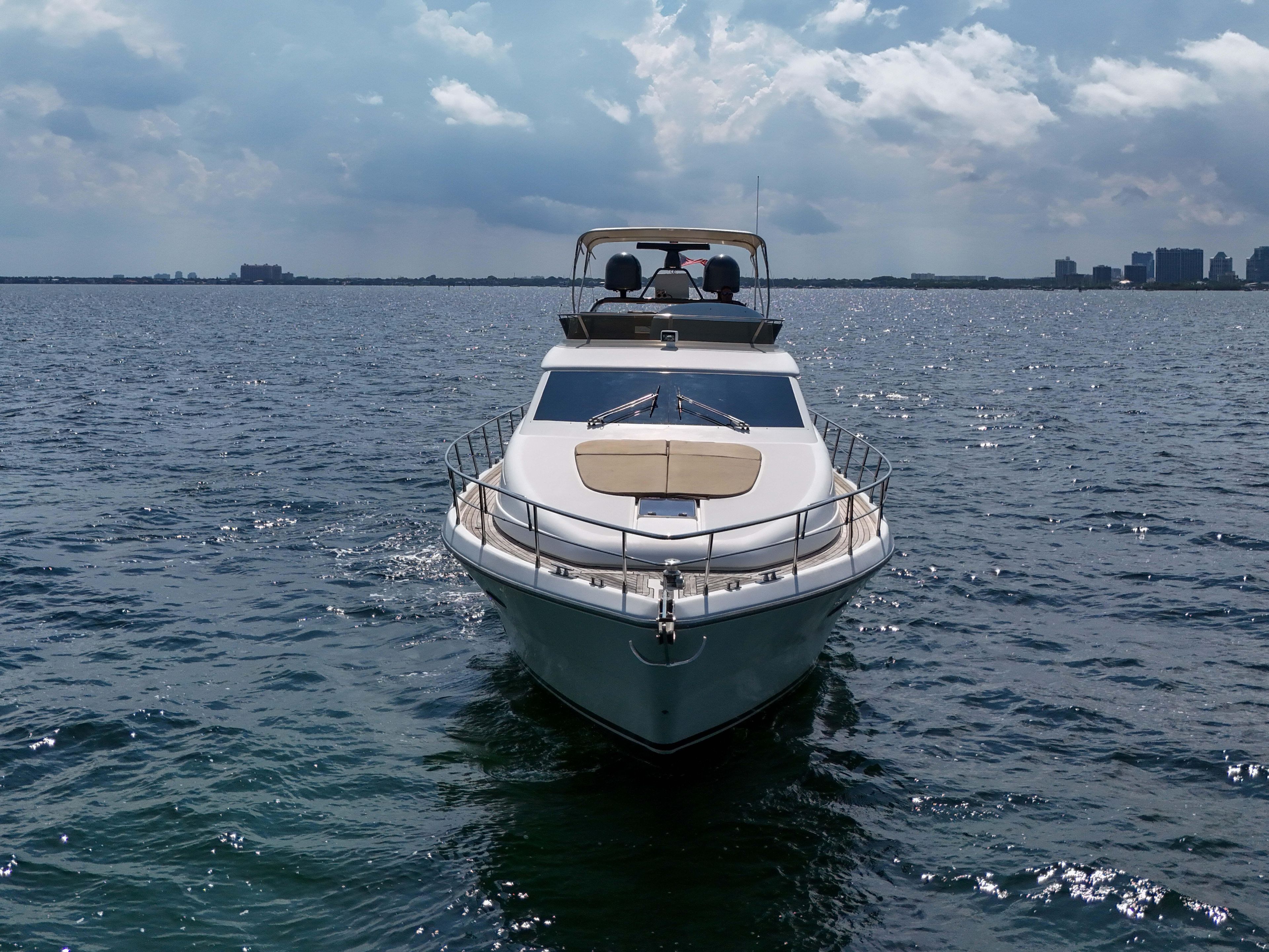 2006 Uniesse 58 