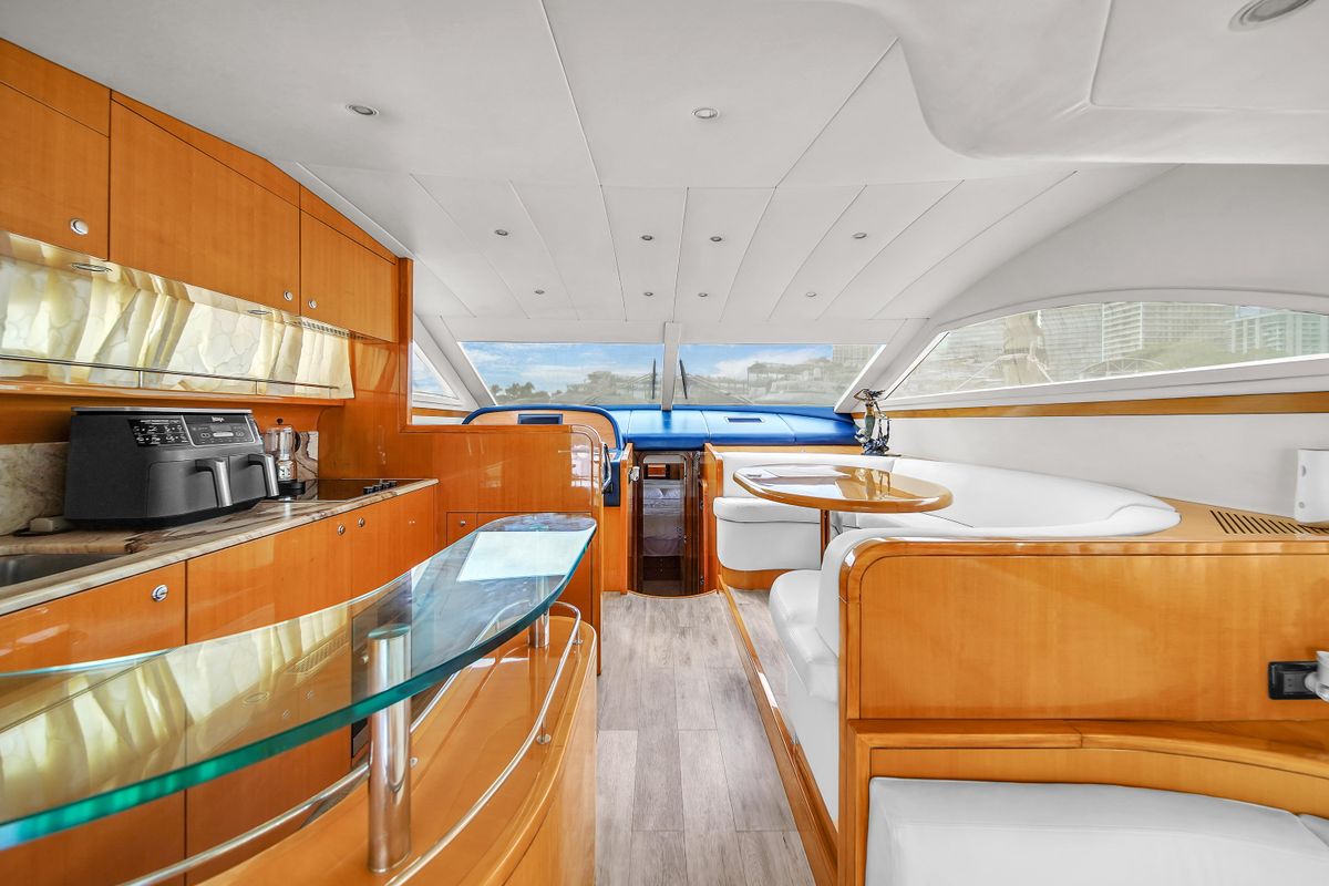 2006 Uniesse 58 