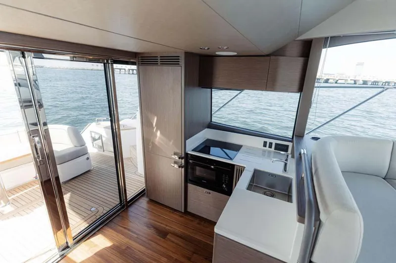 Yacht Photos Pics Princess F50 2024 occasion neuf vente yacht for sale