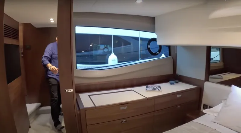  Yacht Photos Pics Princess F50 2024 occasion neuf vente yacht for sale