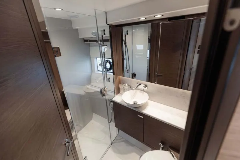  Yacht Photos Pics Princess F50 2024 occasion neuf vente yacht for sale