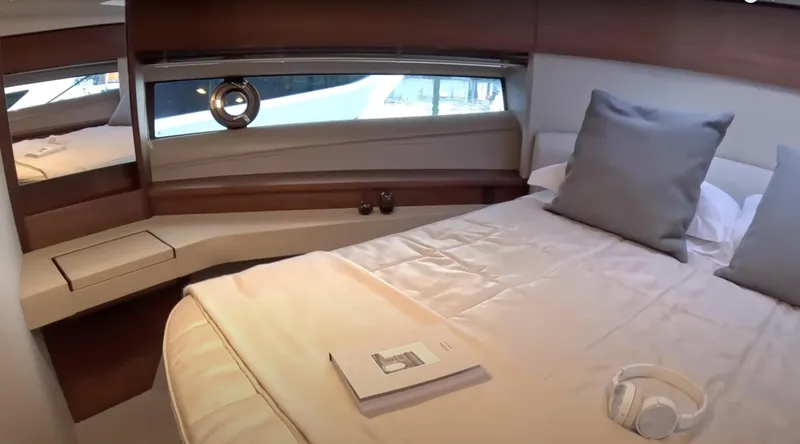  Yacht Photos Pics Princess F50 2024 occasion neuf vente yacht for sale