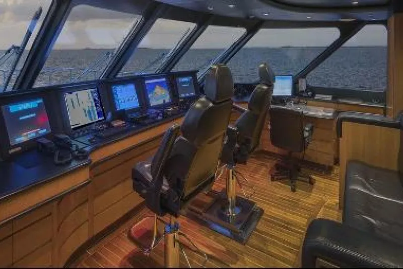 Unforgettable Yacht Photos Pics Luxurious 2003 Royal Denship M.Y. yacht cockpit with advanced navigation systems.