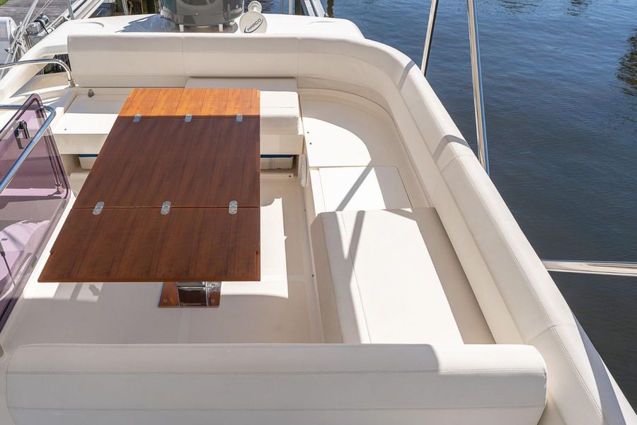 2018 Ferretti Yachts 550